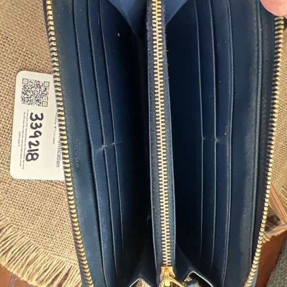 Authentic PRADA $1,000 Saffiano Blue Leather Round Zip Long Wallet COA Included - Picture 6 of 16